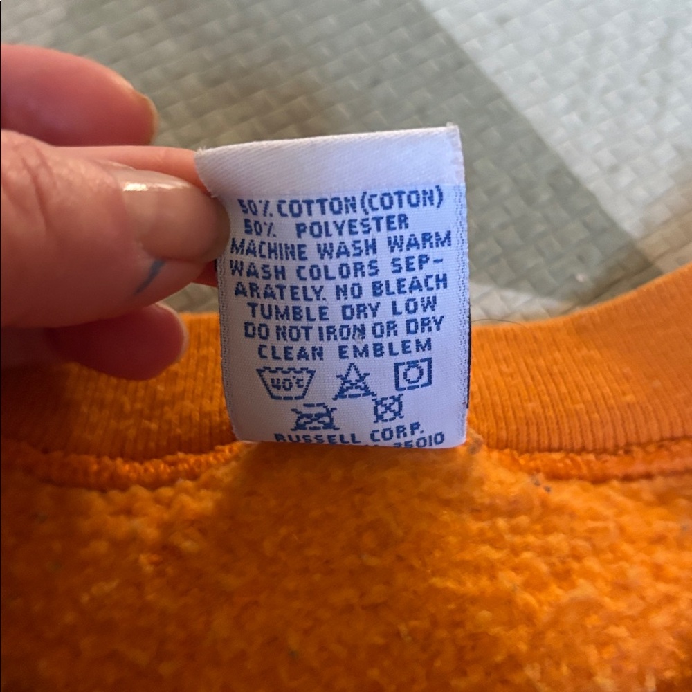 Vintage UT Vols Russell Athletic Orange Sweatshirt - Picture 3 of 8